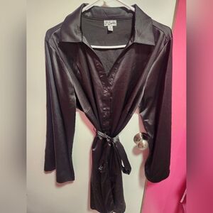 Beautiful button-down dress with tie